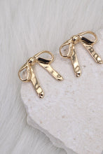 Load image into Gallery viewer, Bow Stud Earrings