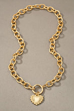 Load image into Gallery viewer, Gold Heart Textured Chain Necklace