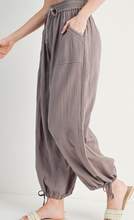 Load image into Gallery viewer, Harem Jogger Pants