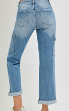 Load image into Gallery viewer, Light Denim High Rise Straight Leg Crop Jeans