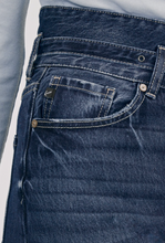 Load image into Gallery viewer, Dark Wide Leg Jeans w/ Jean Belt