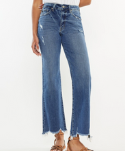 Load image into Gallery viewer, Medium Wash Slim Wide Leg Jeans