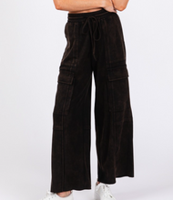 Load image into Gallery viewer, Black Scuba Mineral Washed Cargo Lounge Pants