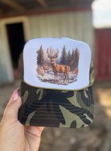 Load image into Gallery viewer, Retro Deer Trucker Hat