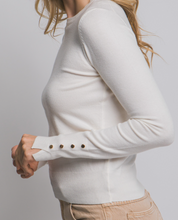 Load image into Gallery viewer, Ivory Lightweight Sweater w/ Detailed Cuff