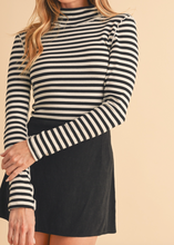 Load image into Gallery viewer, Black & White Stripe Mock Neck w/ White Piping