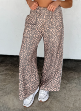 Load image into Gallery viewer, Cheetah Joggers