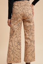 Load image into Gallery viewer, Latte & Black Floral Print Wide-Leg Jeans