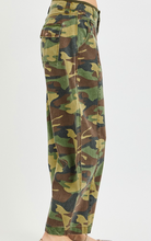 Load image into Gallery viewer, Camo Barrel Jeans