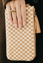 Load image into Gallery viewer, Tan & White Checker Clutch Wristlet