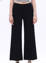 Load image into Gallery viewer, Black Wide Leg Jeans