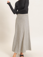 Load image into Gallery viewer, Black & White Classic Plaid Midi Skirt