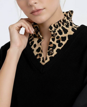 Load image into Gallery viewer, Leopard Print Detachable Shirt Collar