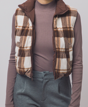 Load image into Gallery viewer, Reversible Plaid Puffer Vest