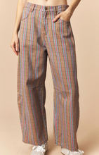 Load image into Gallery viewer, Plaid Printed Washed Barrel Pants