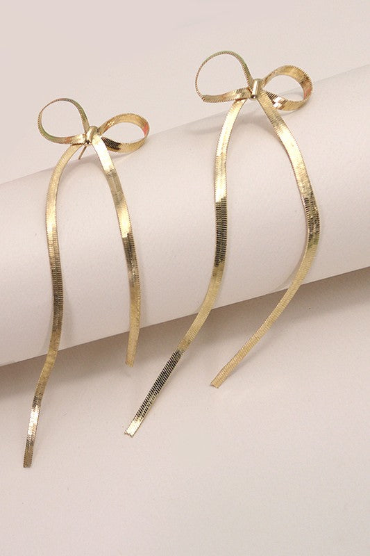 Long Bow Herringbone Snake Chain Earrings