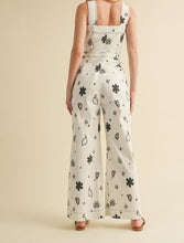 Load image into Gallery viewer, Off White Button Down Jumper
