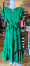 Load image into Gallery viewer, Green Ruffled Edge Sleeveless Dress
