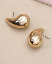 Load image into Gallery viewer, Gold Teardrop Post Style Earring
