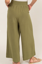 Load image into Gallery viewer, Olive Wide Leg Linen Pants
