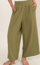 Load image into Gallery viewer, Olive Wide Leg Linen Pants
