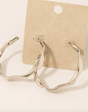 Load image into Gallery viewer, Hammered Warp Hoop Earrings
