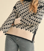 Load image into Gallery viewer, Cream &amp; Black Mock Neck Sweater
