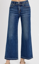 Load image into Gallery viewer, Dark Blue Ankle Released Hem Jeans
