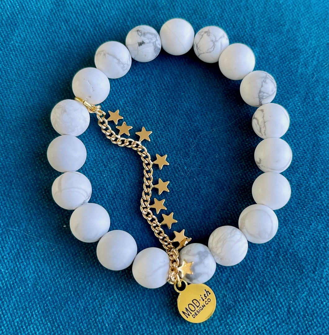 White & Gray Matte Stone Bracelet w/ Gold Chain