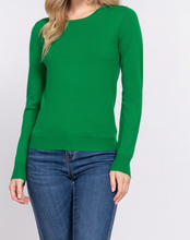 Load image into Gallery viewer, Green Long Sleeve Crew Neck Sweater
