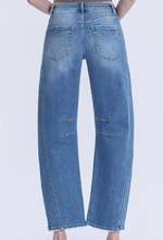 Load image into Gallery viewer, Medium Wash Barrel Jean
