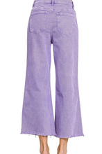 Load image into Gallery viewer, Violet Acid-Washed Jeans w/ Frayed Hem
