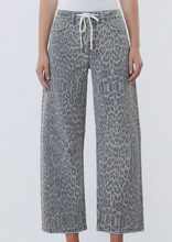 Load image into Gallery viewer, Gray Animal Print Barrel Jeans
