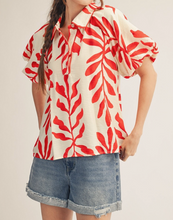 Load image into Gallery viewer, Red Print w/ Bubble Sleeve
