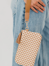 Load image into Gallery viewer, Tan &amp; White Checker Clutch Wristlet
