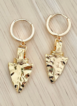Load image into Gallery viewer, Arrowhead Huggie Earrings
