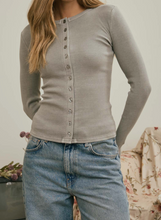 Load image into Gallery viewer, Gray Ribbed Button-Down Top
