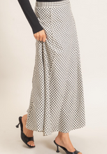 Load image into Gallery viewer, Black &amp; White Classic Plaid Midi Skirt
