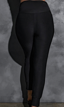 Load image into Gallery viewer, Black High Waisted Pleated Leggings
